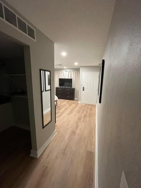 אומהה Aksarben Apt-Close To Uno & I80 מראה חיצוני תמונה