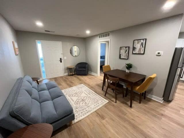 אומהה Aksarben Apt-Close To Uno & I80 מראה חיצוני תמונה